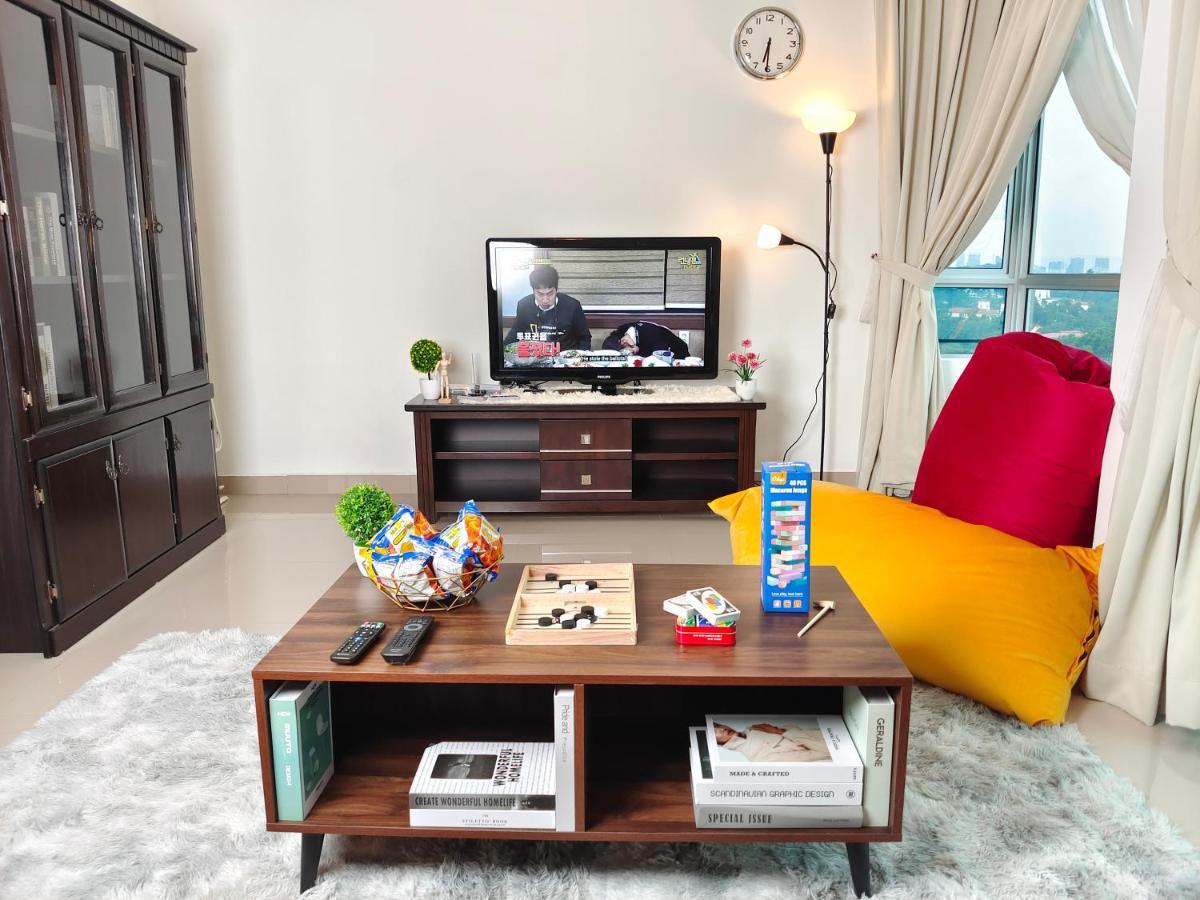 Publika Solaris Dutamas Mont Kiara Apartment *